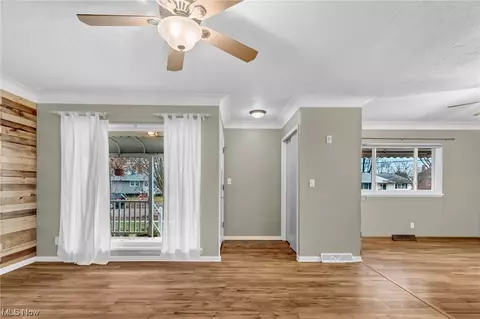447 Concord Ave, Elyria, OH 44035 photo 10