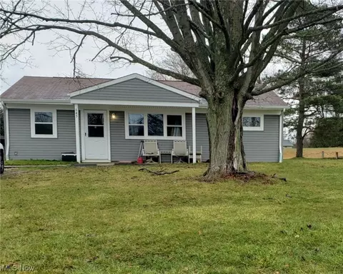 645 East Dr, Brunswick, OH 44212