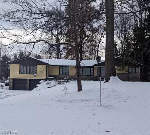 276 Paradise Rd, Painesville, OH 44077