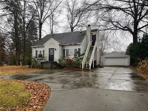 2900 Mogadore Rd, Akron, OH 44312