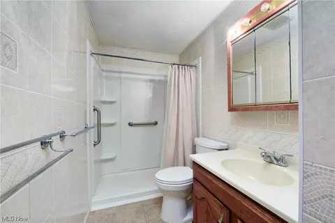 473 High St, Elyria, OH 44035 photo 16