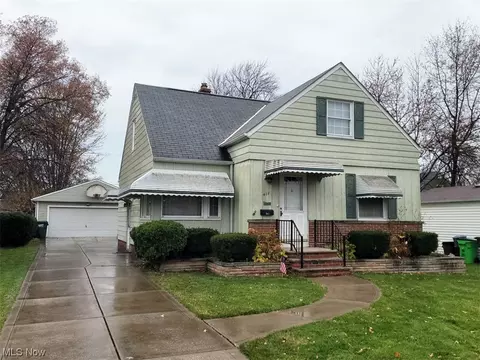 412 E 314th St, Willowick, OH 44095