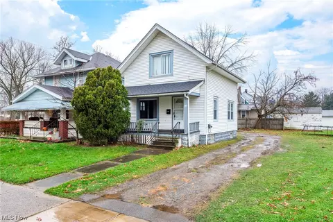 1149 West Ave, Elyria, OH 44035