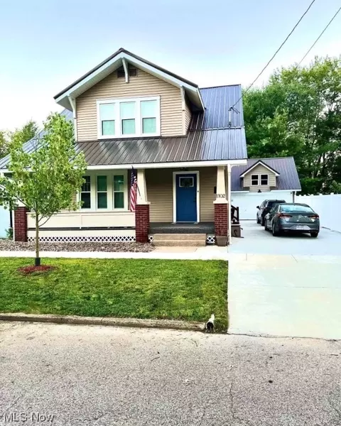 1102 Phillips St, Marietta, OH 45750