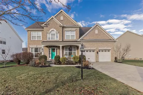 10498 Tolland Dr, Aurora, OH 44202