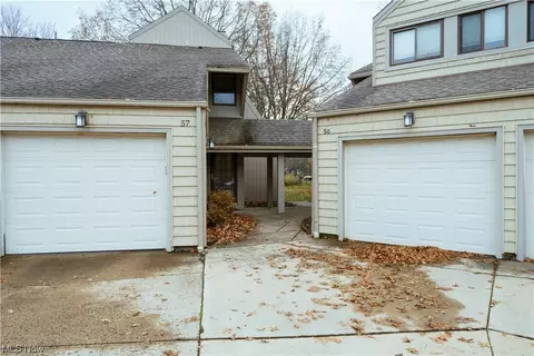 57 Landings Way, Avon Lake, OH 44012
