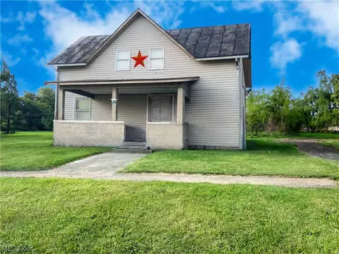49390 Main St, Harrisville, OH 43974