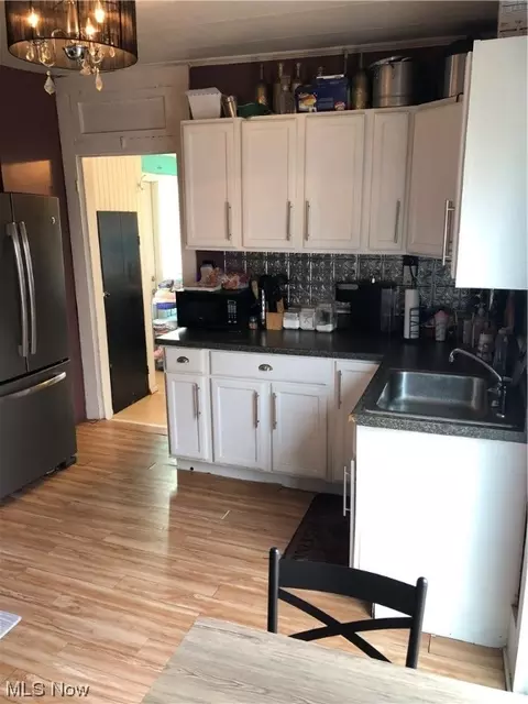 154 Warren Ave, Barnesville, OH 43713 photo 8