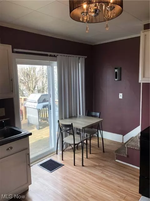154 Warren Ave, Barnesville, OH 43713 photo 11