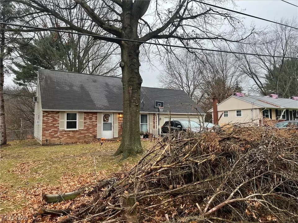 1738 Woodcrest Dr, Wooster, OH 44691 2 Photos Movoto