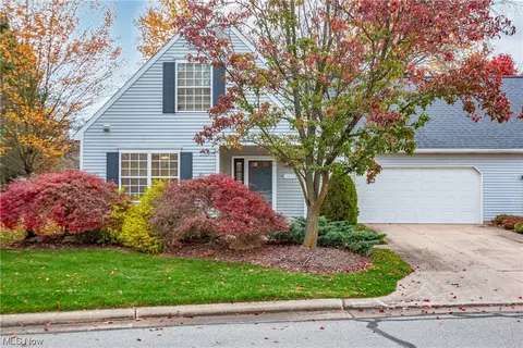3402 E Prescott Cir, Cuyahoga Falls, OH 44223