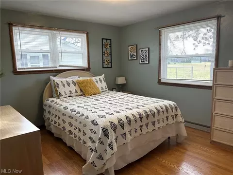 110 Wayne Ave, Creston, OH 44217 photo 5