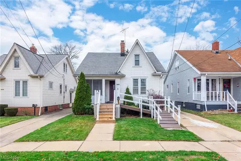 4654 W 45th St, Cleveland, OH 44109