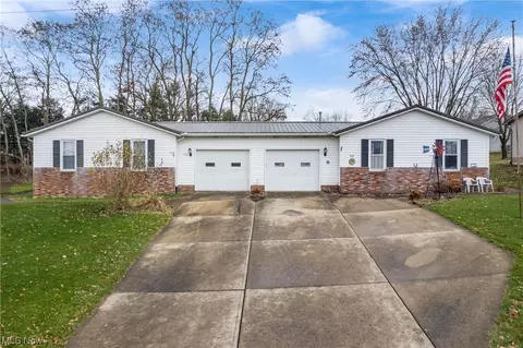 964 Allen Dr, Wooster, OH 44691