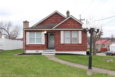 3740 Marlamont Way, Weirton, WV 26062