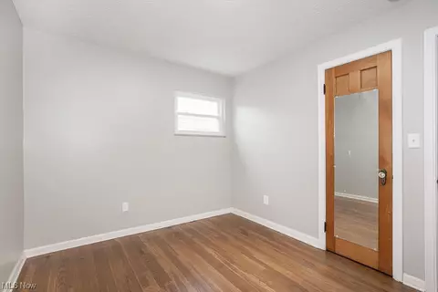 325 E 232 St, Euclid, OH 44123 photo 7