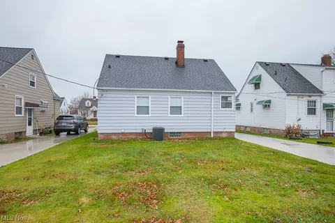 325 E 232 St, Euclid, OH 44123 photo 21