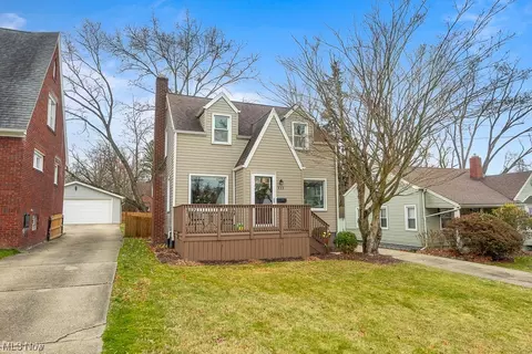 923 Lanterman Ave, Youngstown, OH 44511