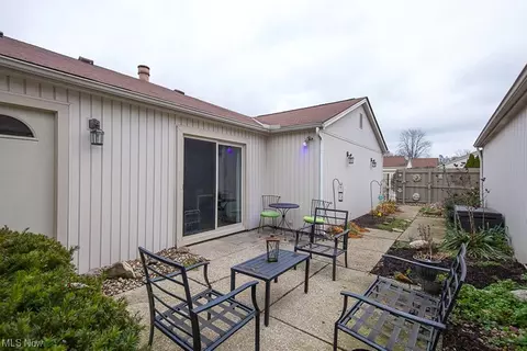 4862 White Pine Way #C2, North Ridgeville, OH 44039