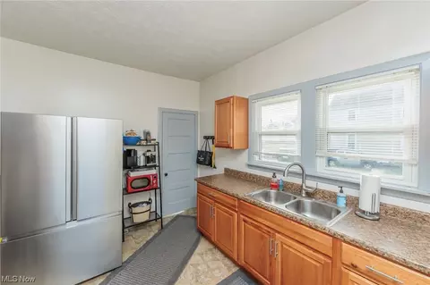 118 Franklin Ave, Elyria, OH 44035 photo 6