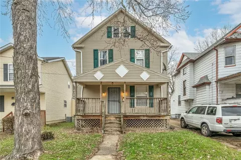 825 Amherst, Akron, OH 44311
