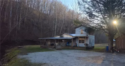 4369 Rowels Run Rd, Creston, WV 26141