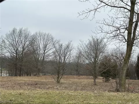 Fortuna Drive, Green, OH 44685