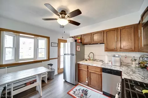 41866 Adelbert St, Elyria, OH 44035 photo 6