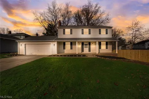 20682 Chestnut Dr, Strongsville, OH 44149