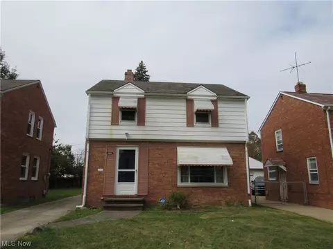 5454 Beechwood Ave, Maple Heights, OH 44137