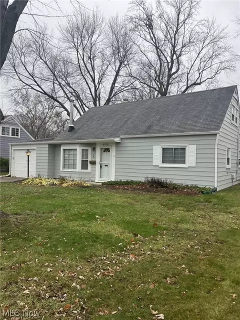 4910 Ivanhoe Ave, Sheffield Lake, OH 44054