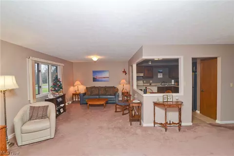 1175 Calla E, Poland, OH 44514 photo 14