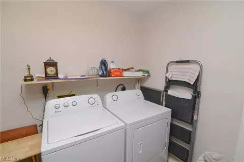1175 Calla E, Poland, OH 44514 photo 27
