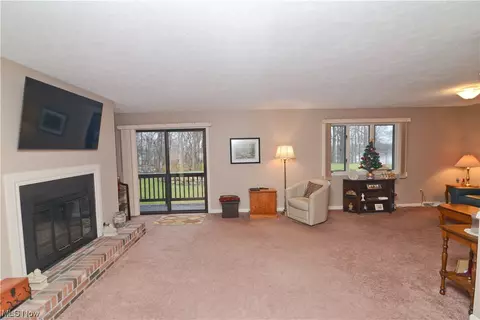 1175 Calla E, Poland, OH 44514 photo 12