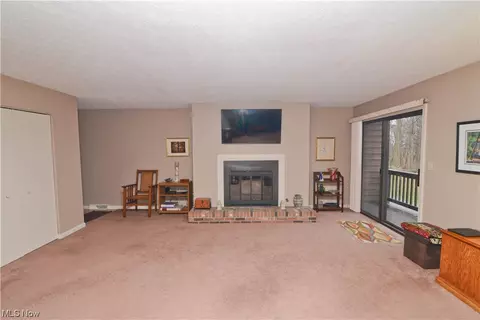 1175 Calla E, Poland, OH 44514 photo 10