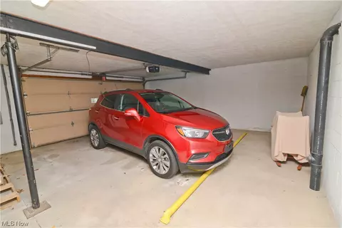 1175 Calla E, Poland, OH 44514 photo 31