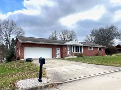 514 Seneca Ave, New Philadelphia, OH 44663