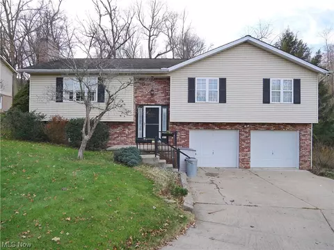 123 Beckett Ct, Saint Clairsville, OH 43950