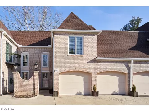 4194 E Normandy Park, Medina, OH 44256