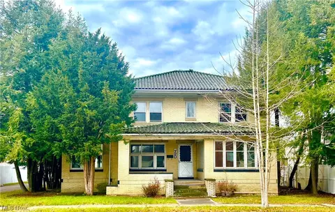 720 N Water, Uhrichsville, OH 44683