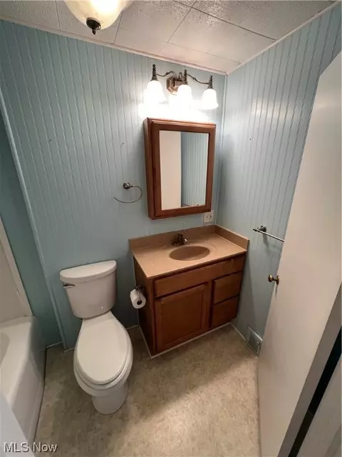 545 7th St, Struthers, OH 44471 photo 9