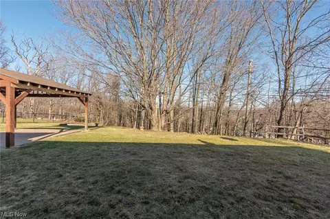 3123 Pasadena Dr, Seven Hills, OH 44131 photo 3