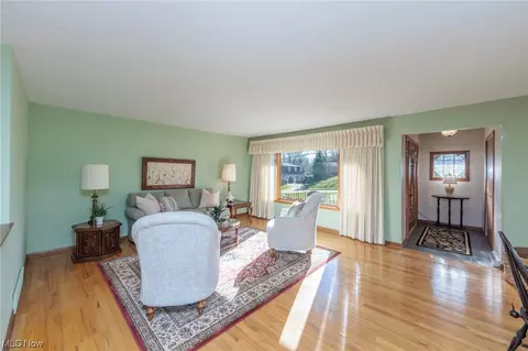 3123 Pasadena Dr, Seven Hills, OH 44131 photo 8