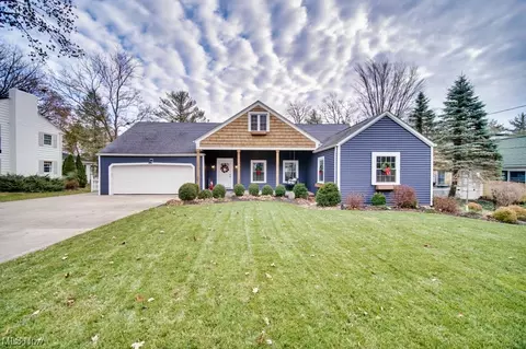 3814 Autumn Dr, Huron, OH 44839