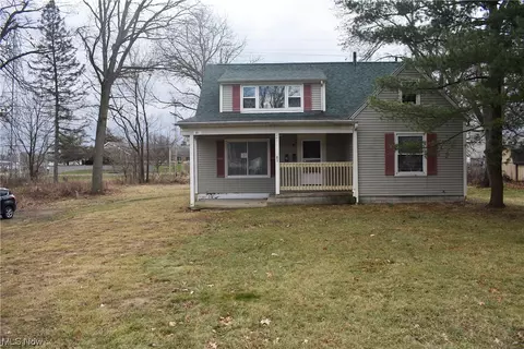 81 Romaine, Youngstown, OH 44512