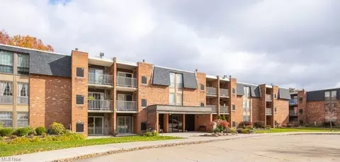 4179 Columbia #219, North Olmsted, OH 44070