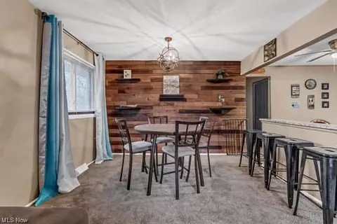 3225 Coventry, Parma, OH 44134 photo 6