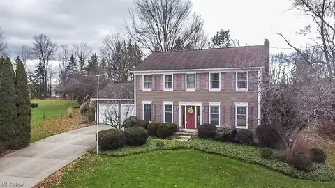 1444 Carriage Hl, Hudson, OH 44236