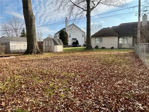 229 Hilliard Rd, Elyria, OH 44035 photo 26