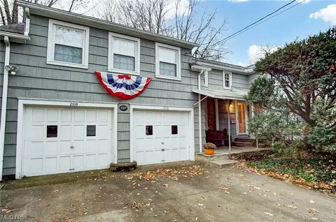 2108-2110 3rd St, Cuyahoga Falls, OH 44221